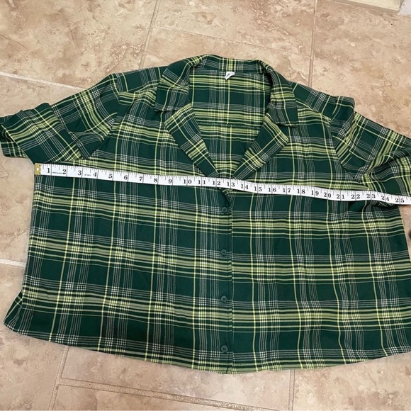 Bp plaid crop camp shirt and veronika plaid short skirt - Picture 7 of 8